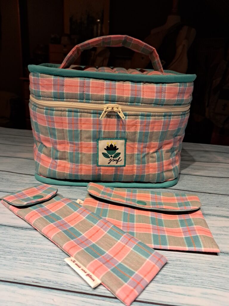 Vanity "Carreaux Roses"